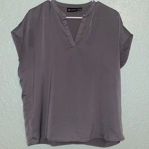 Small Versona grey blouse $5